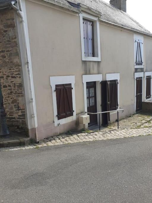 Charming Detached 2 Bedroom Ancient House In Medieval Quarter Of A Small Town In The Pays De La Loire, France Sillé-le-Guillaume 외부 사진