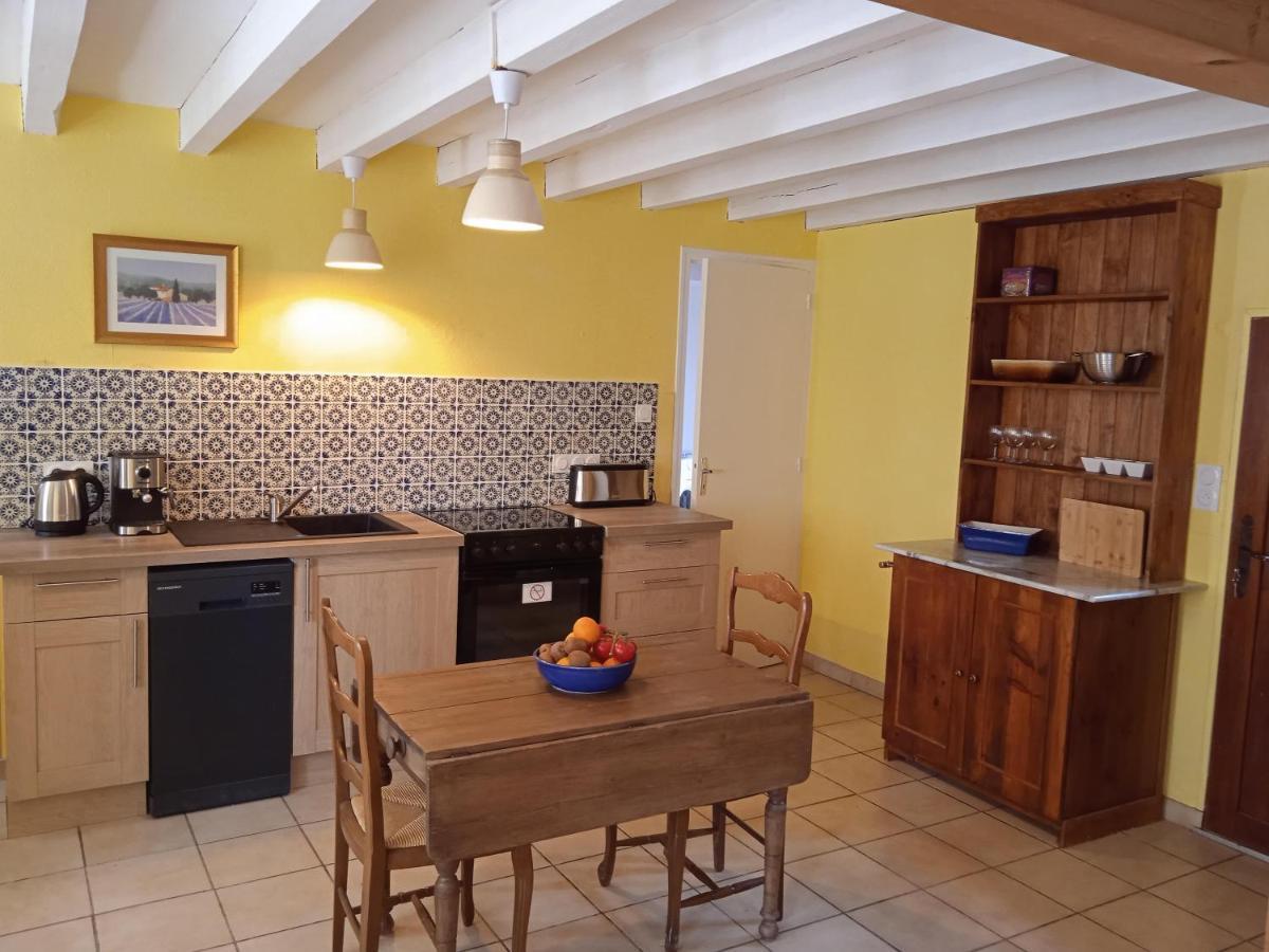 Charming Detached 2 Bedroom Ancient House In Medieval Quarter Of A Small Town In The Pays De La Loire, France Sillé-le-Guillaume 외부 사진