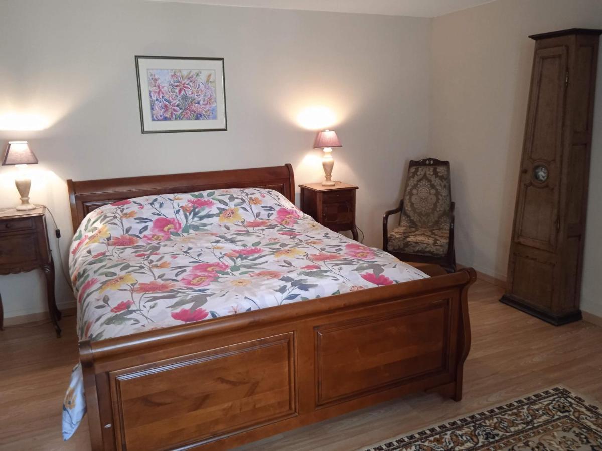Charming Detached 2 Bedroom Ancient House In Medieval Quarter Of A Small Town In The Pays De La Loire, France Sillé-le-Guillaume 외부 사진